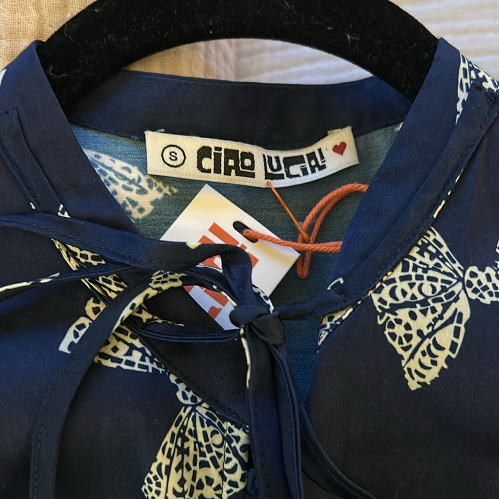 NWT Ciao Lucia Top - Picture 2 of 5